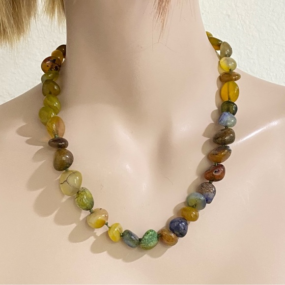 Vintage Green/Multi Semi-Precious Stone Gemstone Beaded Necklace - Picture 3 of 11